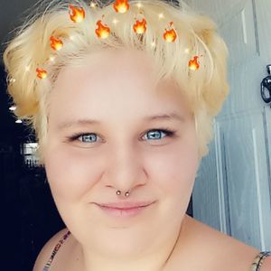 Meet your Posher, Myra